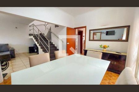 Casa à venda com 4 quartos, 210m² em Jardim America, Campinas