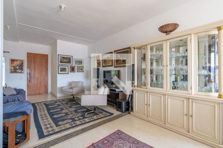 Casa à venda com 5 quartos, 430m² em Vila Brandina, Campinas