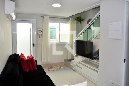 Detalhe - Sala e Sala de Jantar de casa de condomínio à venda com 2 quartos, 89m² em Vila Mangalot, São Paulo