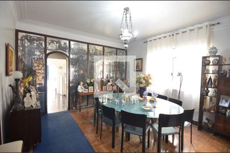 Sala de casa à venda com 5 quartos, 400m² em Grajaú, Rio de Janeiro
