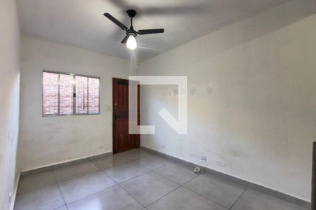 Sala de casa de condomínio para alugar com 2 quartos, 50m² em Vila Assuncao, Praia Grande
