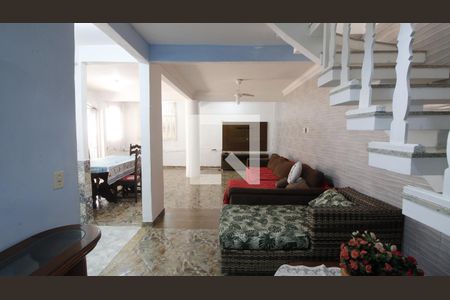 Sala de casa para alugar com 3 quartos, 140m² em São Cristóvão, Cabo Frio