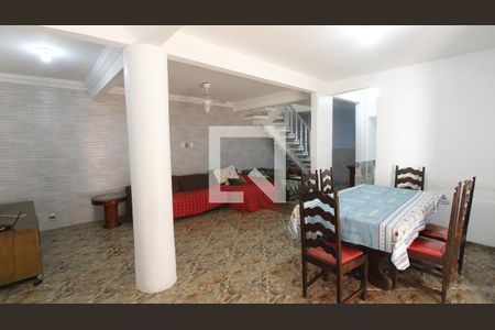 Sala de casa para alugar com 3 quartos, 140m² em São Cristóvão, Cabo Frio