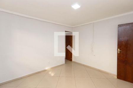 Quarto 1 de casa para alugar com 3 quartos, 120m² em Vila Sabrina, São Paulo