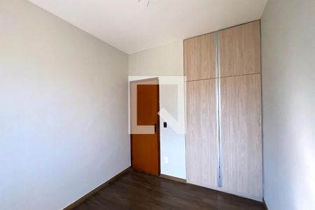 Quarto 2 de apartamento à venda com 5 quartos, 115m² em Castelo, Belo Horizonte