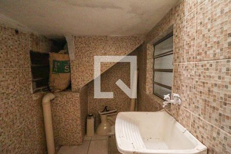 Sala/Quarto/Cozinha/Área de Serviço de apartamento para alugar com 0 quarto, 50m² em Parque Peruche, São Paulo