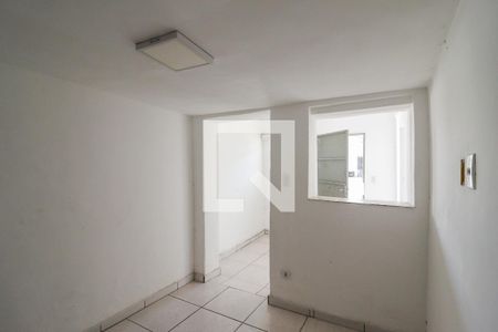 Sala/Quarto/Cozinha/Área de Serviço de apartamento para alugar com 0 quarto, 50m² em Parque Peruche, São Paulo