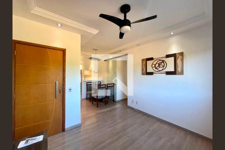 Sala de apartamento à venda com 3 quartos, 72m² em Jardim Flamboyant, Campinas