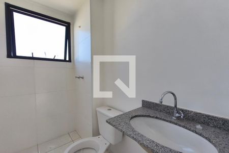 Banheiro de apartamento à venda com 2 quartos, 43m² em Jardim Ipaussurama, Campinas