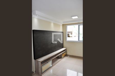Detalhe - Sala e Sala de Jantar de apartamento para alugar com 2 quartos, 44m² em Jardim Iris, São Paulo