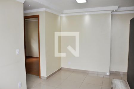 Detalhe - Sala e Sala de Jantar de apartamento para alugar com 2 quartos, 44m² em Jardim Iris, São Paulo