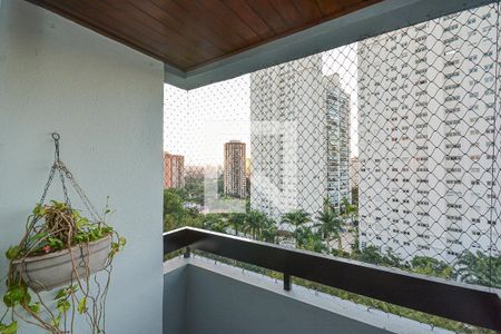 Apartamento para alugar com 3 quartos, 71m² em Vila Sofia, São Paulo