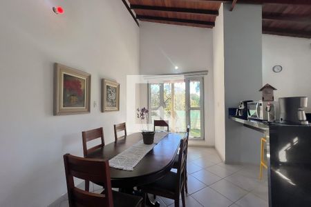 Casa à venda com 4 quartos, 232m² em Vale Verde, Valinhos