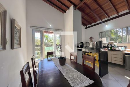 Casa à venda com 4 quartos, 232m² em Vale Verde, Valinhos