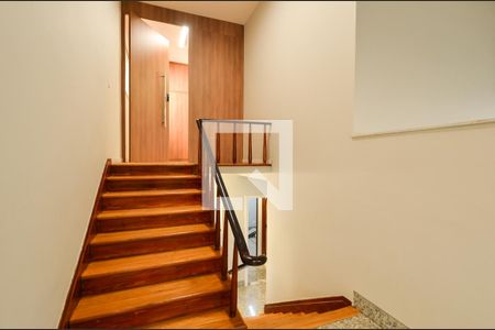 Acesso aos Quartos de casa para alugar com 4 quartos, 265m² em Gutierrez, Belo Horizonte