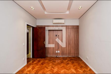 Suíte de casa para alugar com 4 quartos, 265m² em Gutierrez, Belo Horizonte