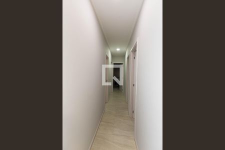 Corredor de apartamento para alugar com 3 quartos, 175m² em Vila Irmaos Arnoni, São Paulo