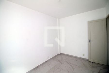 Quarto 2 de apartamento para alugar com 2 quartos, 45m² em Olaria, Rio de Janeiro