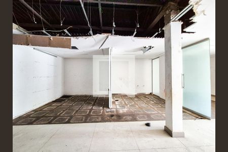 Quarto 2 de casa para alugar com 7 quartos, 782m² em Pacaembu, São Paulo