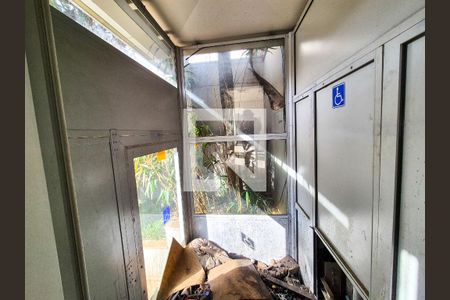 Sala - elevador para cadeirante de casa para alugar com 7 quartos, 782m² em Pacaembu, São Paulo