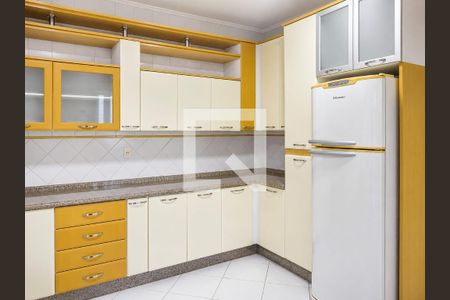 Cozinha de casa de condomínio para alugar com 3 quartos, 200m² em Jardim dos Estados, Taubaté