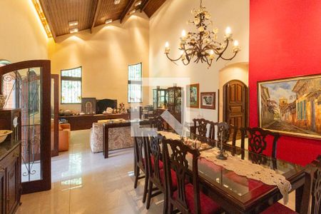 Sala de casa de condomínio para alugar com 4 quartos, 422m² em Nova Fazendinha, Carapicuíba