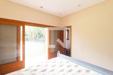 Quarto 1 de casa de condomínio para alugar com 2 quartos, 110m² em Nova Fazendinha, Carapicuíba