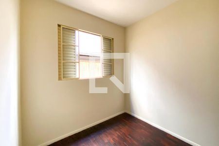 Quarto 2 de apartamento para alugar com 2 quartos, 54m² em Sagrada Família, Belo Horizonte