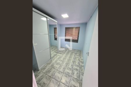 Quarto de casa para alugar com 3 quartos, 70m² em Cidade Industrial de Curitiba, Curitiba