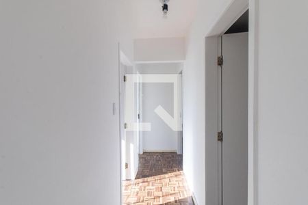Corredor de apartamento para alugar com 3 quartos, 70m² em Rebouças, Curitiba