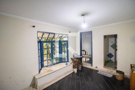SALA DE ESTAR de casa à venda com 2 quartos, 220m² em Parque Peruche, São Paulo