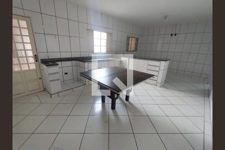 Cozinha de casa para alugar com 3 quartos, 180m² em Pacaembu, Uberlândia