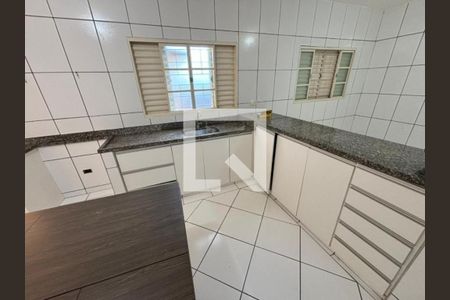 Cozinha de casa para alugar com 3 quartos, 180m² em Pacaembu, Uberlândia