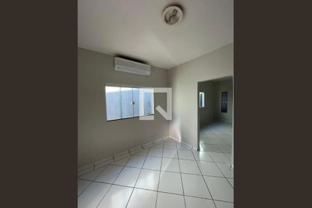 Corredor de casa para alugar com 3 quartos, 180m² em Pacaembu, Uberlândia