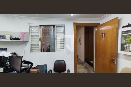 Casa à venda com 3 quartos, 284m² em Vila Campo Grande, São Paulo