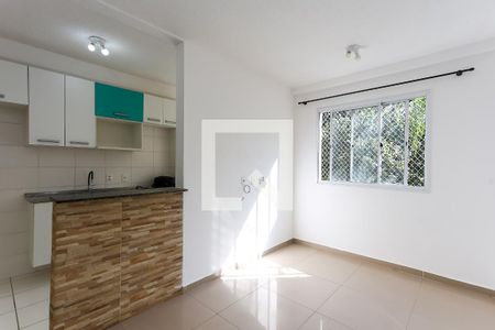 sala de apartamento para alugar com 2 quartos, 44m² em Jardim Leonidas Moreira, São Paulo