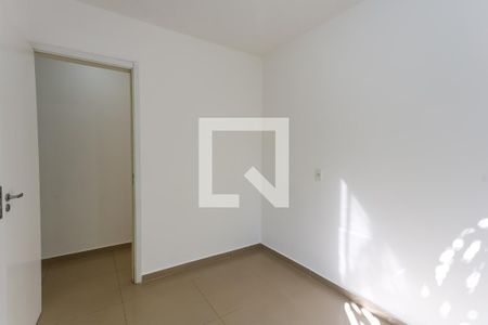 quarto 1 de apartamento para alugar com 2 quartos, 44m² em Jardim Leonidas Moreira, São Paulo