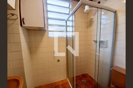 Banheiro de apartamento para alugar com 1 quarto, 31m² em República, São Paulo