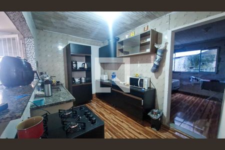 Casa à venda com 5 quartos, 280m² em Parque Grajau, São Paulo