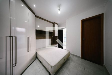 Suíte 1 de casa para alugar com 2 quartos, 72m² em Jardim Ponte Rasa, São Paulo