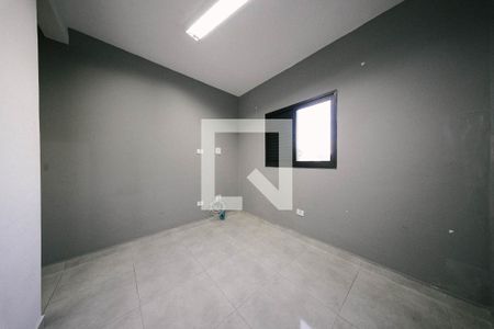 Suíte 2 de casa para alugar com 2 quartos, 72m² em Jardim Ponte Rasa, São Paulo