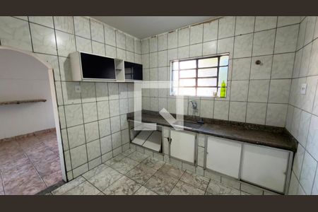 Cozinha de casa de condomínio para alugar com 1 quarto, 150m² em Floresta, Belo Horizonte