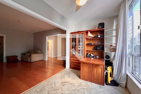 Sala  de apartamento para alugar com 3 quartos, 218m² em Copacabana, Rio de Janeiro