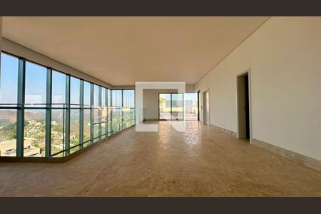 Sala 2º andar  de apartamento à venda com 4 quartos, 402m² em Vale do Sereno, Nova Lima