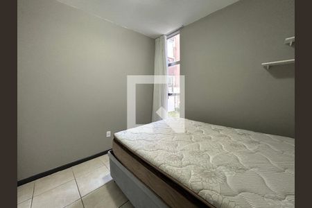 Quarto 2 de apartamento para alugar com 3 quartos, 73m² em Itacorubi, Florianópolis