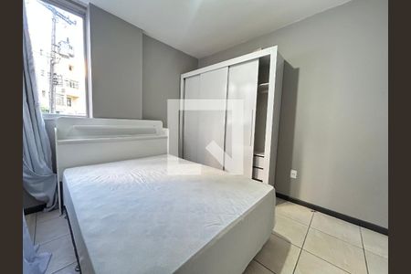 Quarto 2 de apartamento para alugar com 3 quartos, 73m² em Itacorubi, Florianópolis