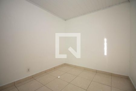 Quarto 1 de casa para alugar com 4 quartos, 100m² em Qsf, Brasília