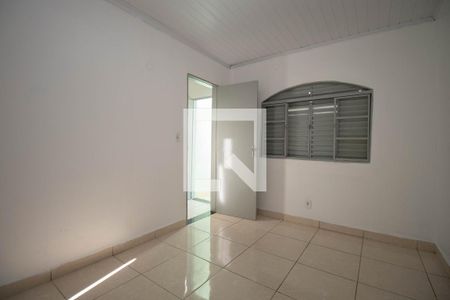 Quarto 1 de casa para alugar com 4 quartos, 100m² em Qsf, Brasília