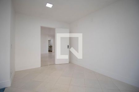 Quarto  de casa de condomínio à venda com 4 quartos, 350m² em Sh Contagem, Brasília