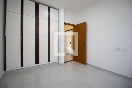 Suíte 1 de casa de condomínio à venda com 4 quartos, 350m² em Sh Contagem, Brasília